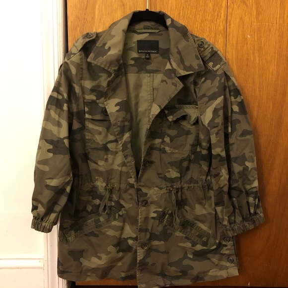 Banana Republic Jackets & Blazers - Banana Republic Camouflage Jacket - MEDIUM
